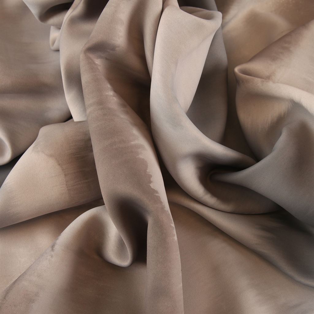 Mystic taupe